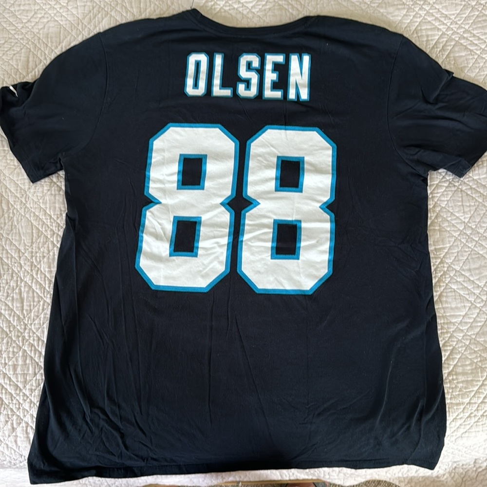🔥🔥🔥Nike Carolina Panthers Greg Olsen T shirt size Large 🔥🔥🔥 - Picture 2 of 2